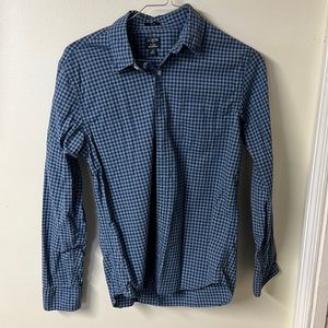 J crew men’s medium slim flex washed shirt